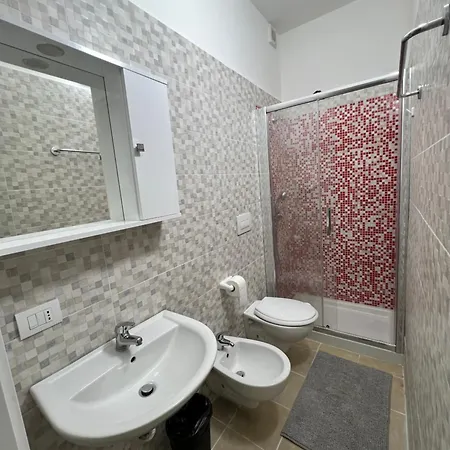 Manzoni 185 Konukevi Bari