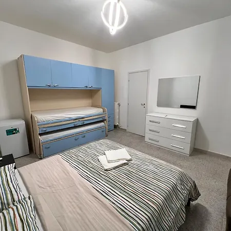 Manzoni 185 Konukevi