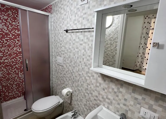 Manzoni 185 Гостевой дом 3*