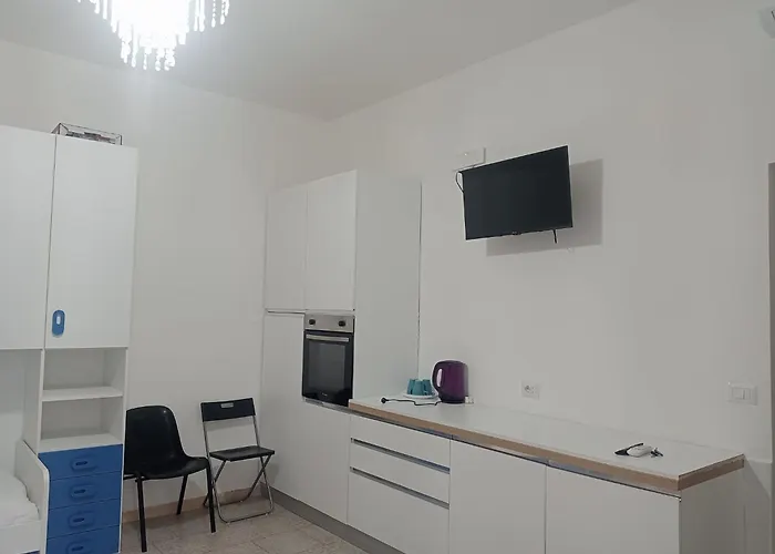 Manzoni 185 Гостевой дом Бари