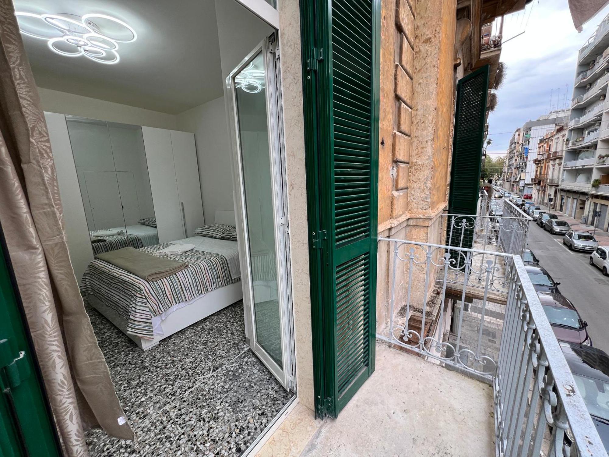 意大利，巴里Manzoni Holiday 185招待所- 立即预订，2026年价格